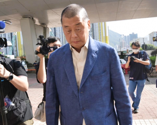 黎智英抵達西九龍法院。