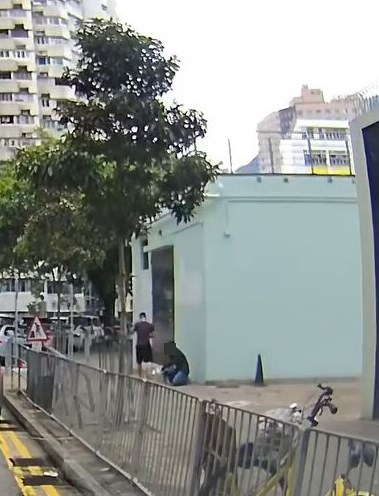 跑步男便轉身向咗邊跑去繼續未完的運動。fb「車cam L（香港群組）」截圖