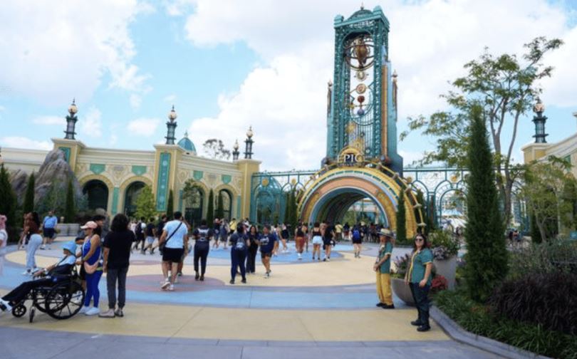 事故发生于奥兰多环球影城史诗宇宙主题乐园。Alamy