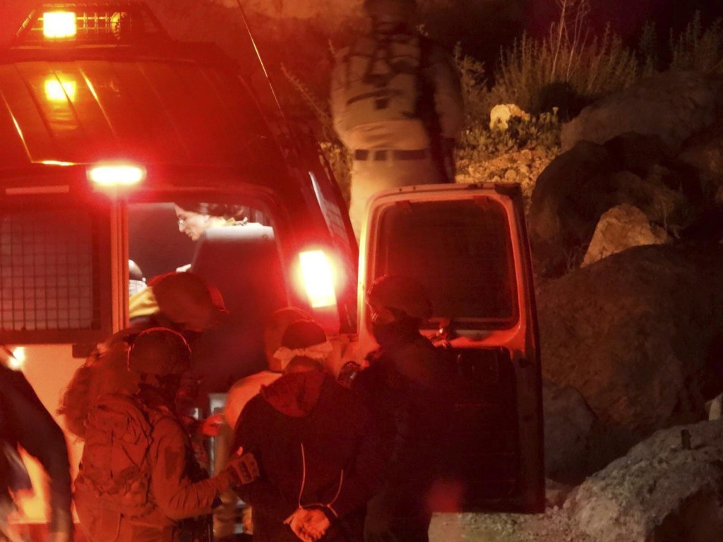 比拉勒遭以軍拘捕帶走。美聯社 比拉勒遭以軍拘捕帶走。美聯社