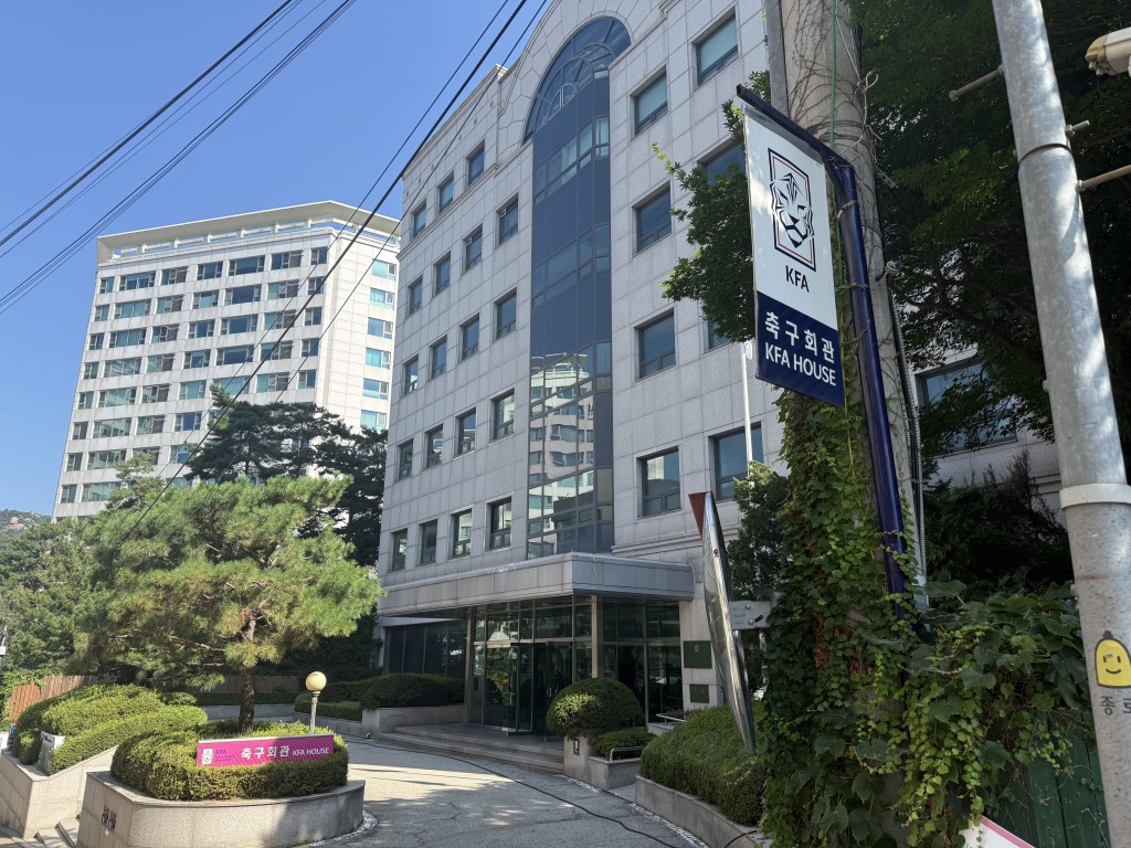 南韓足總就被指向外籍裁判提供「性招待」事件致歉。路透社
