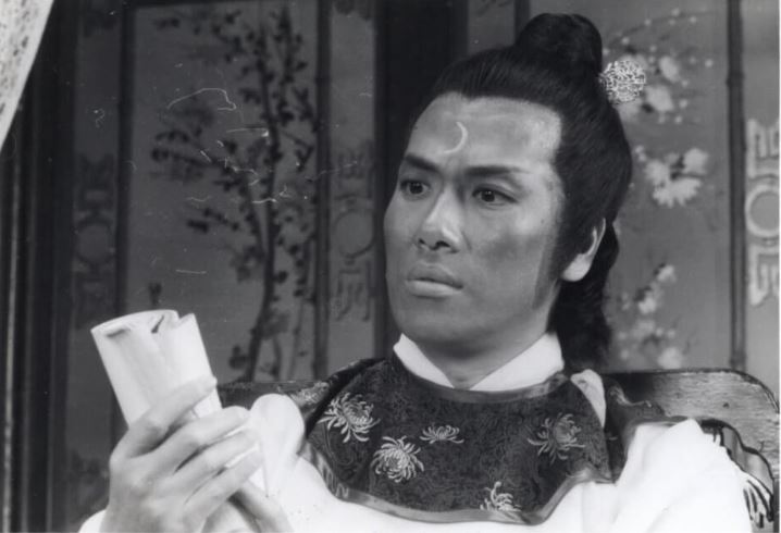 刘江正式参演的第一套TVB剧为1982年首播的《神女有心》，此前曾在《福星高照》（图）中饰演“包拯”。