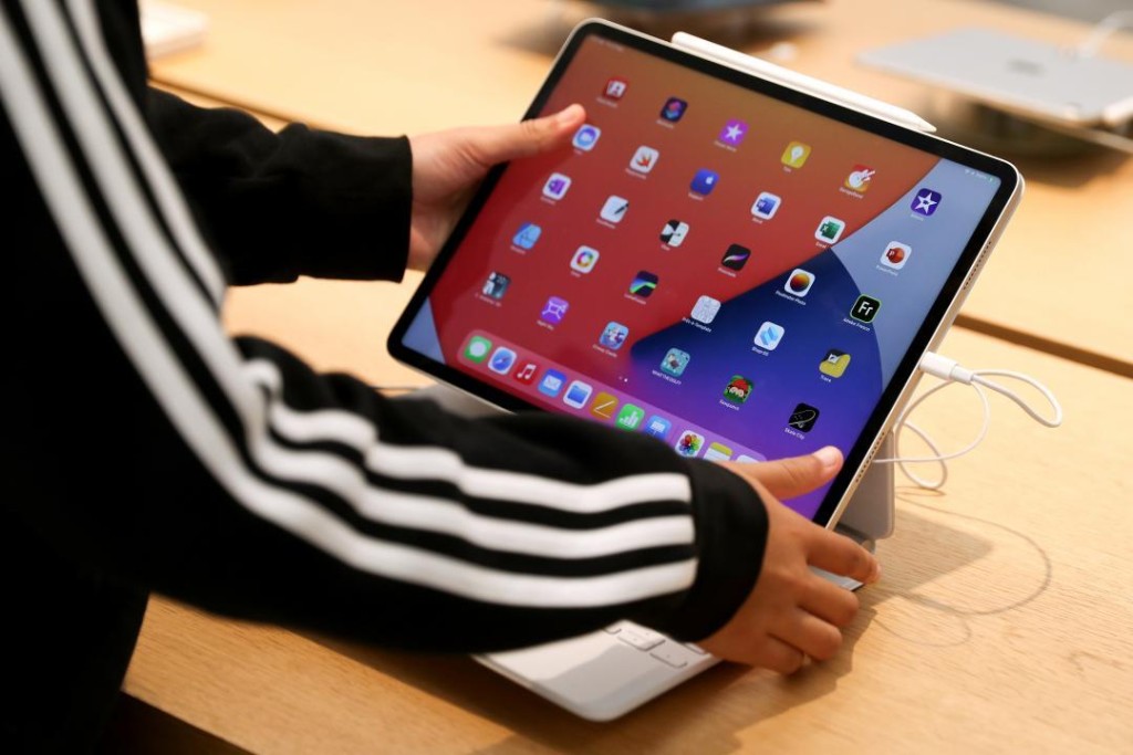 iPad Air傳首次提供12.9英吋屏幕。路透社
