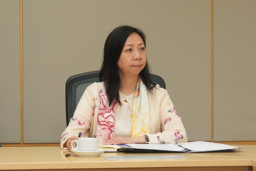 公務員事務局常任秘書長林雪麗擔任預備小組主席。楊何蓓茵fb