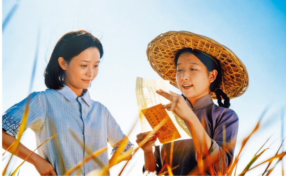 《給阿嬤的情書》講述一名潮汕孫仔，遠赴泰國尋找公公的故事。（劇照）