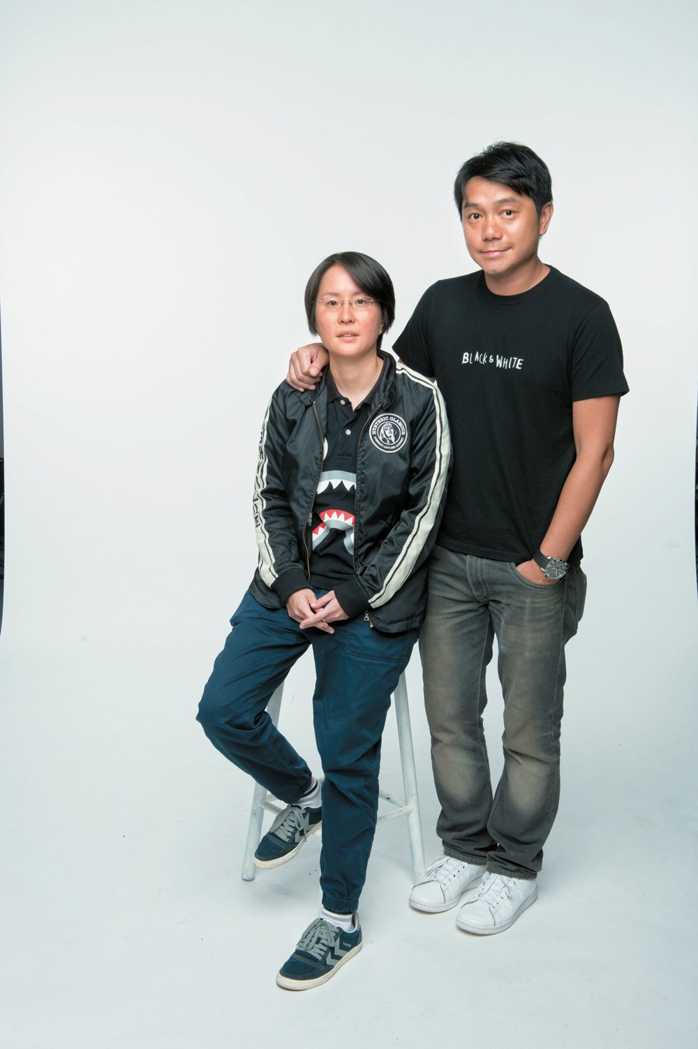羅俊偉（右）曾任職無線高級編導，參與製作過《老表》系列和《踩過界》等多部熱門劇。