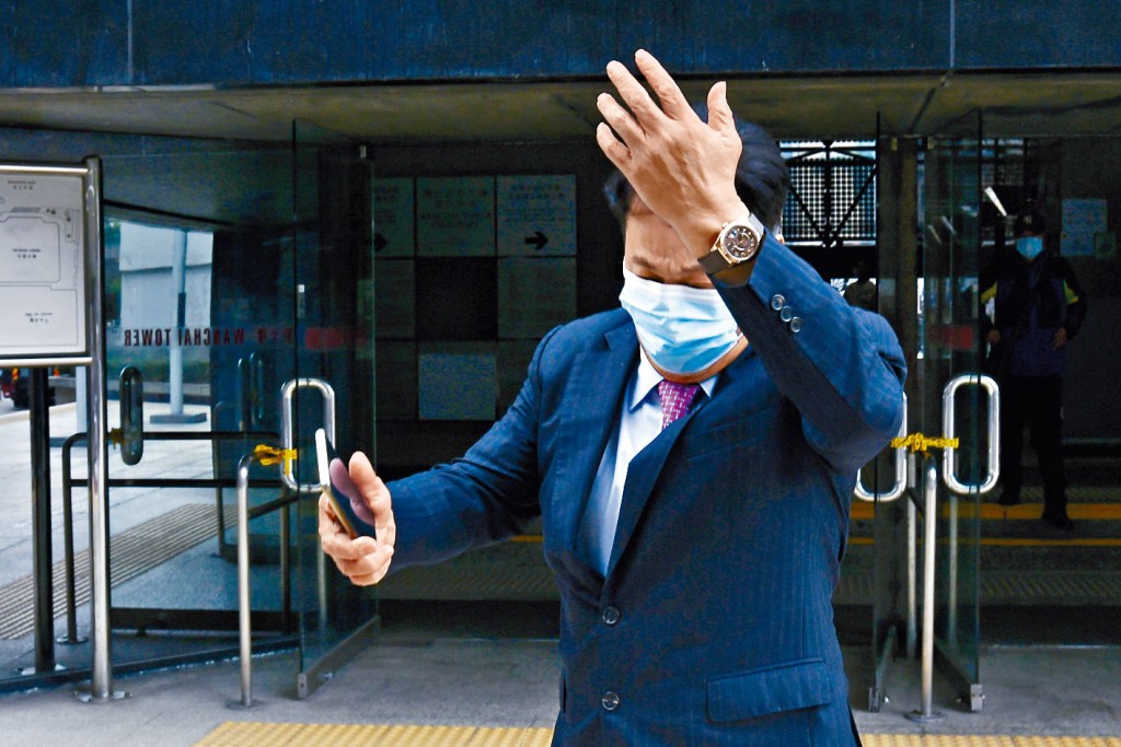 元朗區議員,外號「田雞東」的鄧勵東。