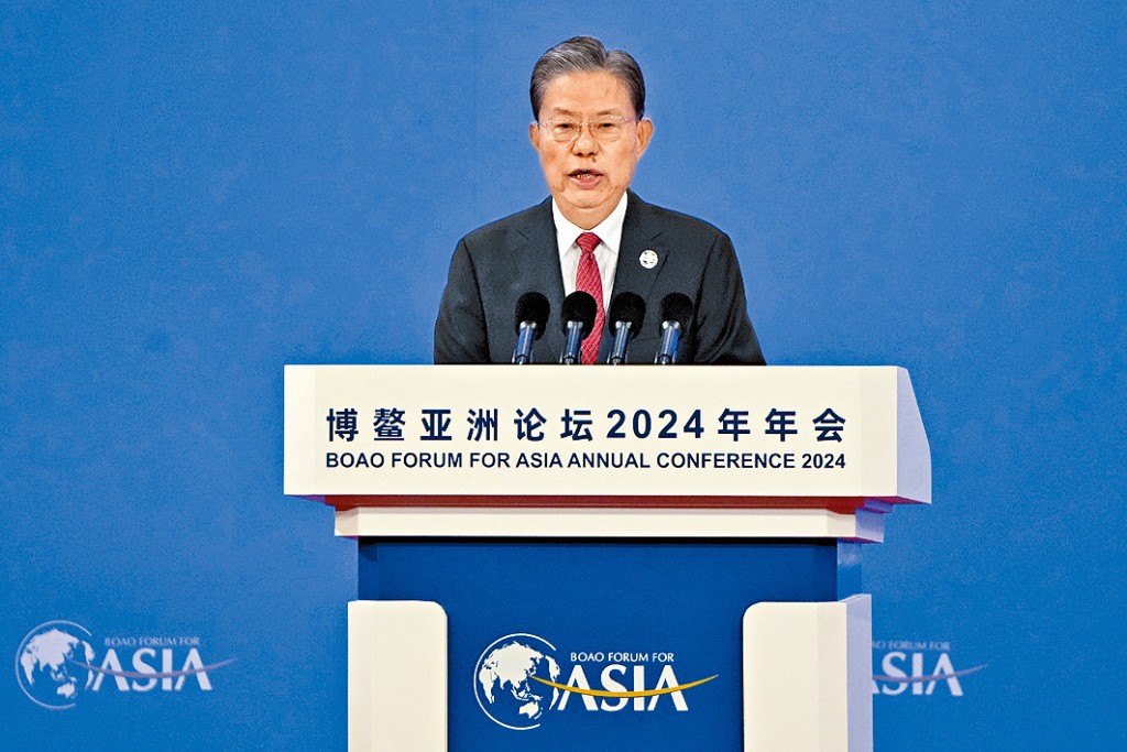 趙樂際出席博鰲論壇開幕式並發表演講。