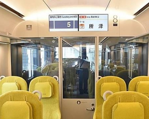 日本知名女建筑师妹岛和世，为西武铁道设计了一款有如客厅的特急车厢。 网图