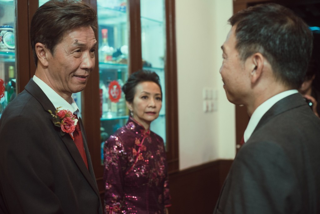 就是這幕,區嘉雯以淩厲眼神𥄫實「情敵」袁富華。