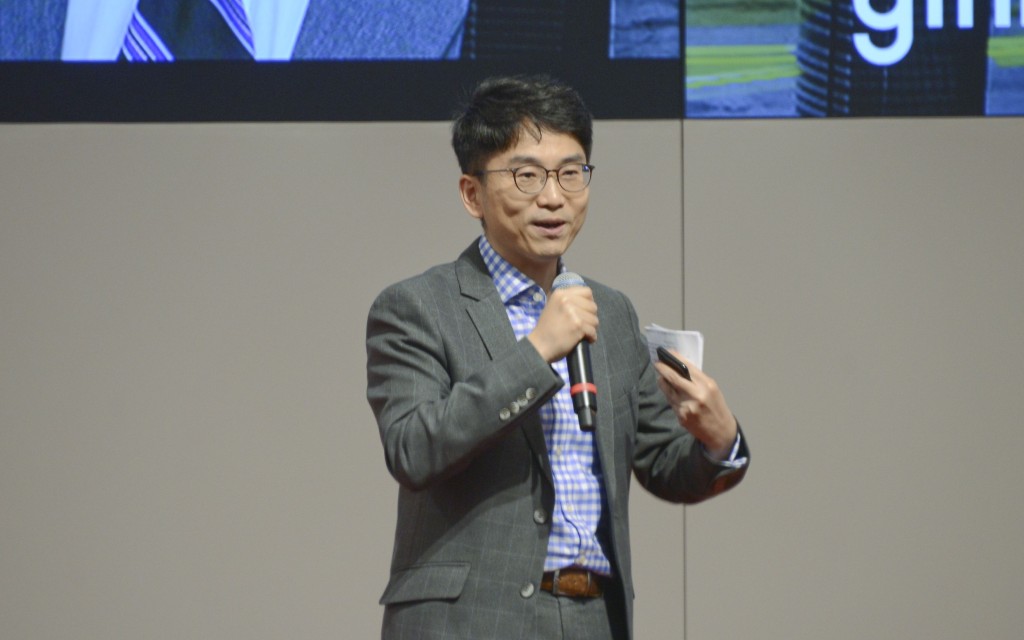 香港金融管理局金融科技總監周文正指，本港貿易融資有不少挑戰，尤其中小企難獲融資。金融局與銀行商討，以區塊鏈技術協助中小企獲得貿易融資。資料圖片