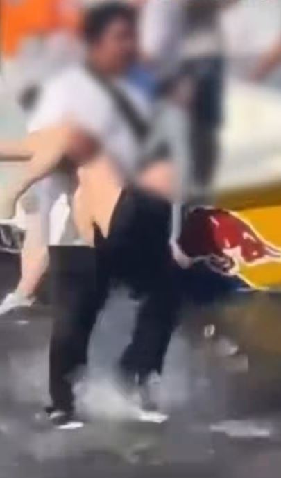印尼峇里島發生快艇翻覆事故，有2中國遊客身亡。橙杮互動