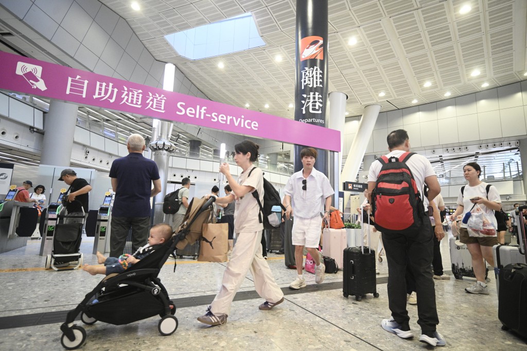 市民及旅客出行前務必密切留意各口岸的具體通關時間，妥善規劃行程。