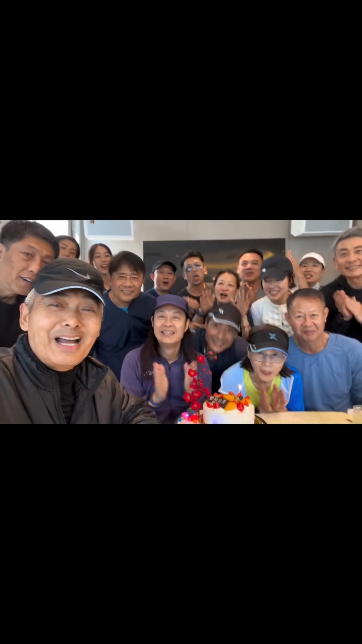 連周潤發都為蔡一智慶祝60歲生日。
