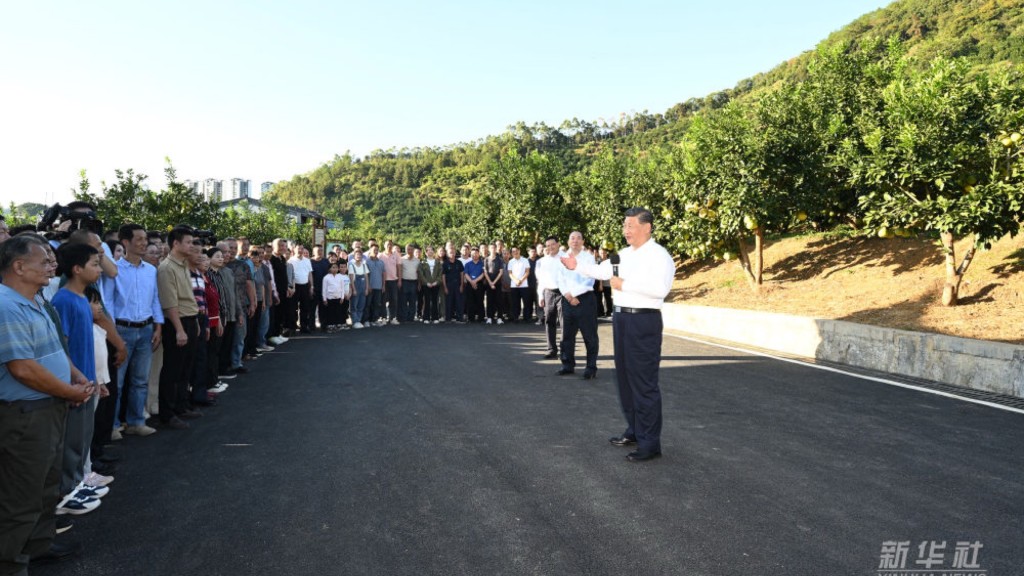 習近平在廣東省梅州市考察調研。 新華社 習近平在廣東省梅州市考察調研。 新華社