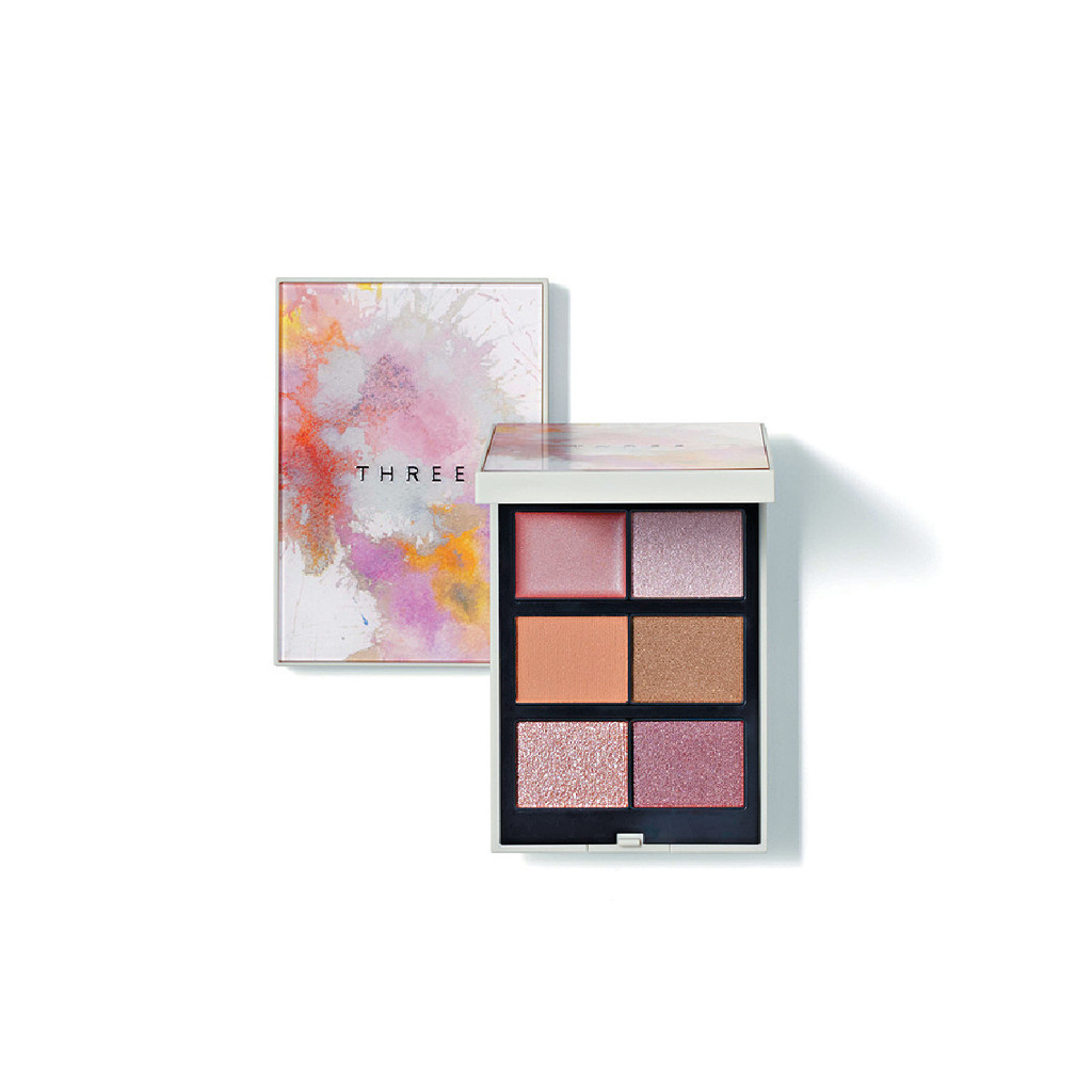 THREE 漫漫舞樱眼采盒 $625
