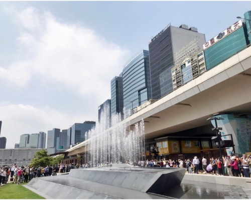 觀塘海濱音樂噴泉今日啟用。「觀塘願景 - 梁凱晴 Jannelle R. Leung」fb圖片