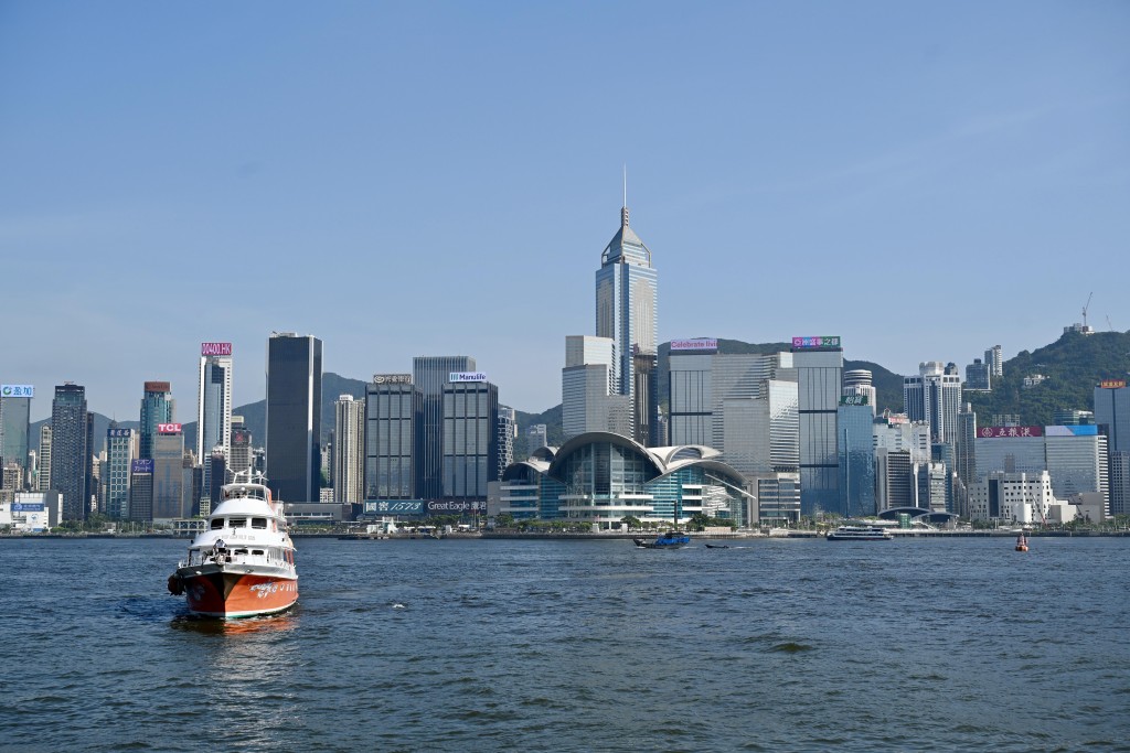 林超英指高溫對基層市民健康帶來的負面影響絕對不容忽視。 林超英指高溫對基層市民健康帶來的負面影響絕對不容忽視。