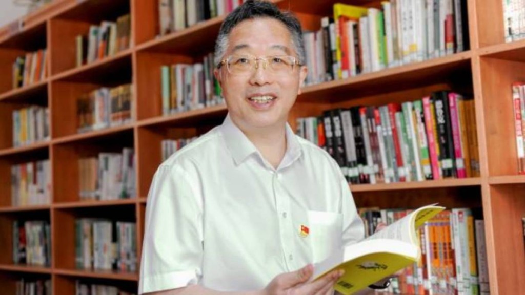 童亞輝涉嫌嚴重違紀違法,主動投案。錢江晚報