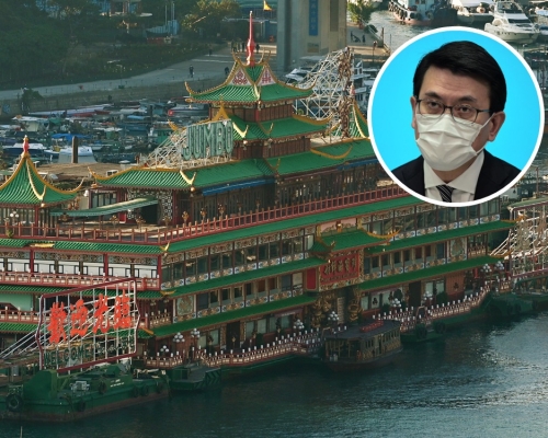 邱騰華指珍寶海鮮舫是本港獨特標誌。資料圖片