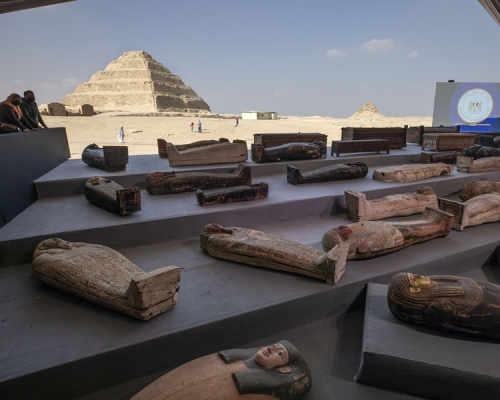 百具彩繪木棺出土是埃及本年度最大的考古發現。AP