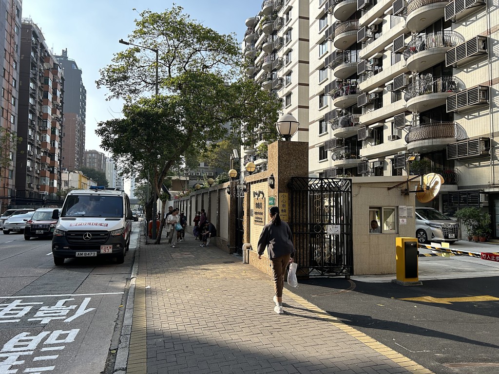 根德閣一單位遇竊。 曾志恆攝