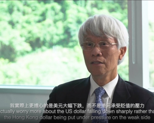 任志剛接受專訪。片段截圖