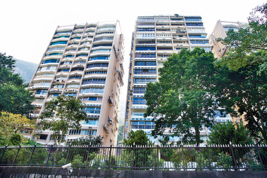 東半山怡園一低層C室,以6800萬易手。
