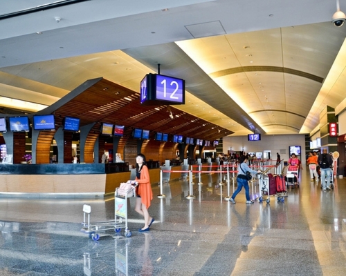 台灣星期四(25日)凌晨起恢復國際旅客在台北桃園機場轉機,但轉機旅客不能往返中國大陸。(網圖)