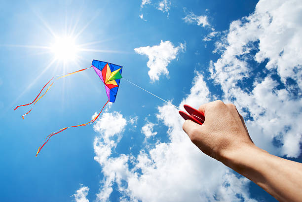 放风筝是民间普及活动，甚至是许多人的童年回忆。