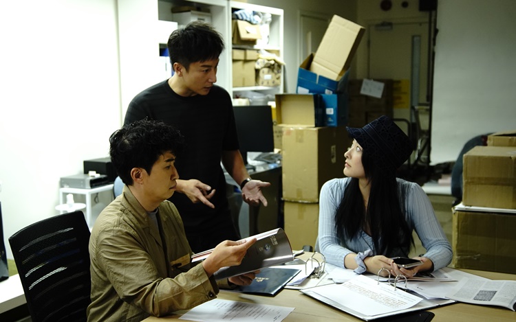 3人還演出短劇。