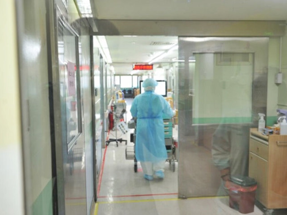 医生希望民众多体谅医护人员。示意图（网图）