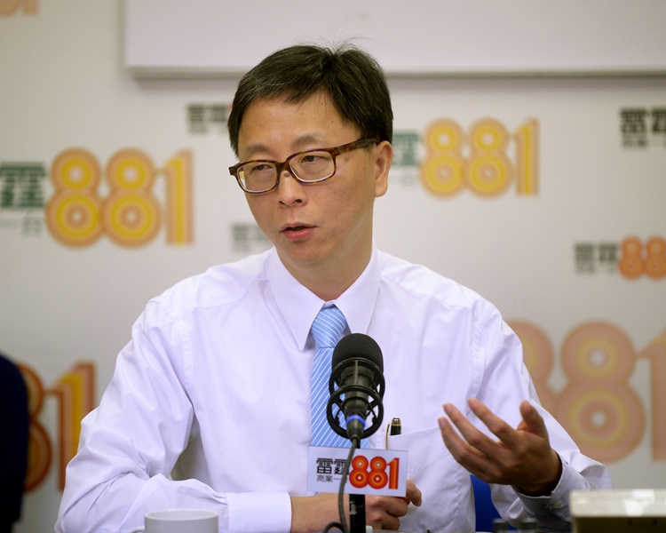 港大感染及傳染病中心總監何柏良。資料圖片