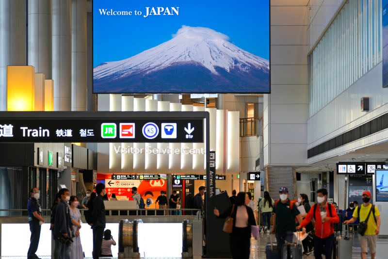 成田機上偷竊案數量超越了去年的宗數。美聯社 成田機上偷竊案數量超越了去年的宗數。美聯社