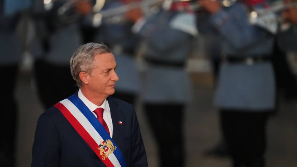 卡斯特正式宣誓成為新任總統。（美聯社）