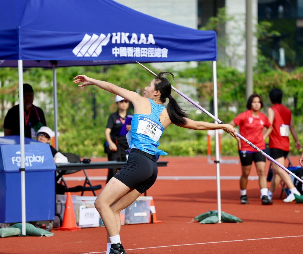 香港U18標槍紀錄保持者關恩懿今日以42米49不入決賽，最終位 列第10名。徐嘉華攝
