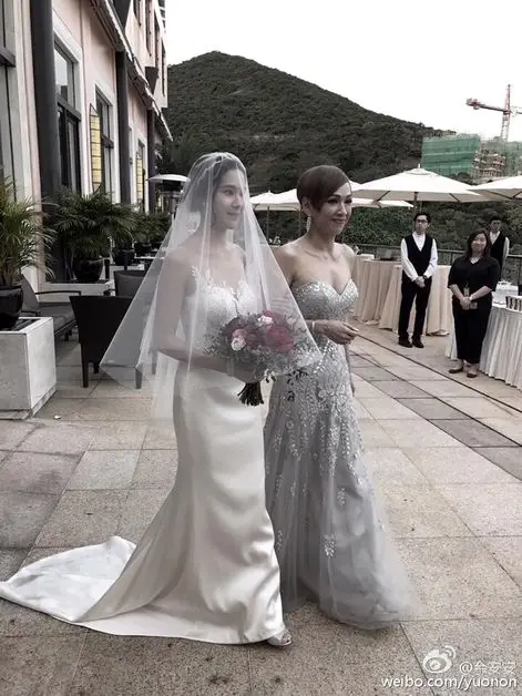 余安安大女2017年出嫁。