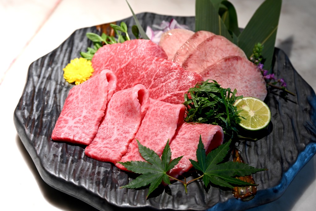 精選燒肉（3部分）—A5和牛牛翼板丶A5和牛臀肉及乾式熟成21天澳洲和牛厚切牛舌 $388