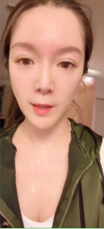 跑完靜止其間狂出汗又拍。