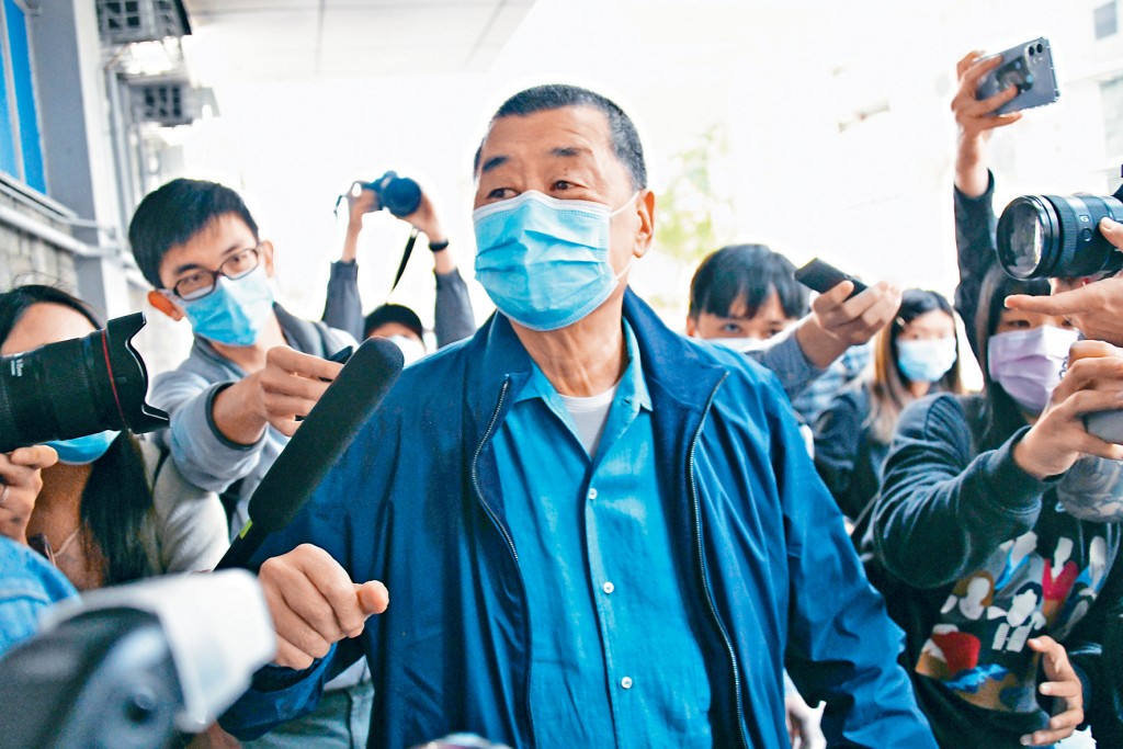 黎智英與《蘋果》三間相關公司涉串謀勾結外國勢力案已進行76日審訊。