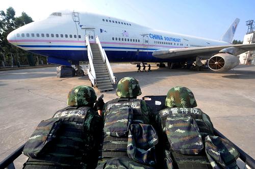 中國民航2505號班機劫機事件後，中國不斷提升反劫機能力。新華社