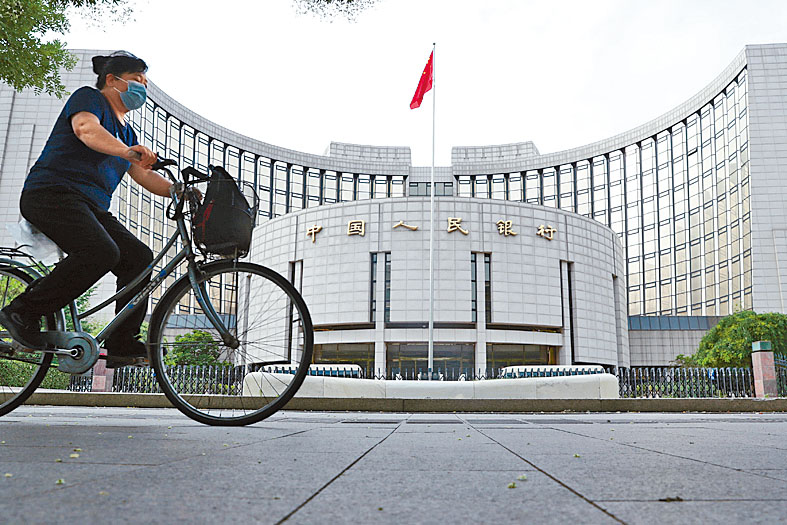 人行進一步強調穩健貨幣政策,及支持實體經濟。