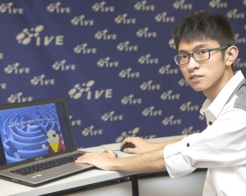 Sunny於IVE遊戲軟件開發高級文憑課程畢業後，加入遊戲開發公司工作，短短兩年已晉升為高級程式編寫員。（圖片由VTC提供）