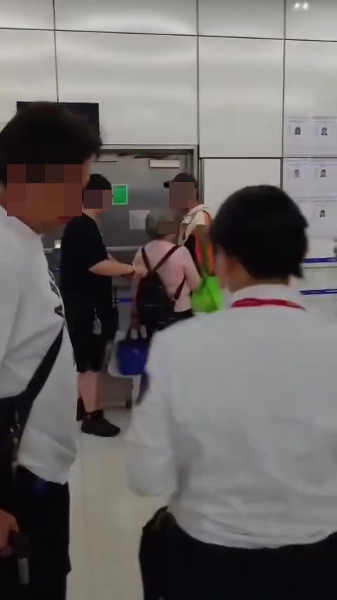 資料來源:Din Dong@facebook香港突發事故報料區及討論區 資料來源:Din Dong@facebook香港突發事故報料區及討論區