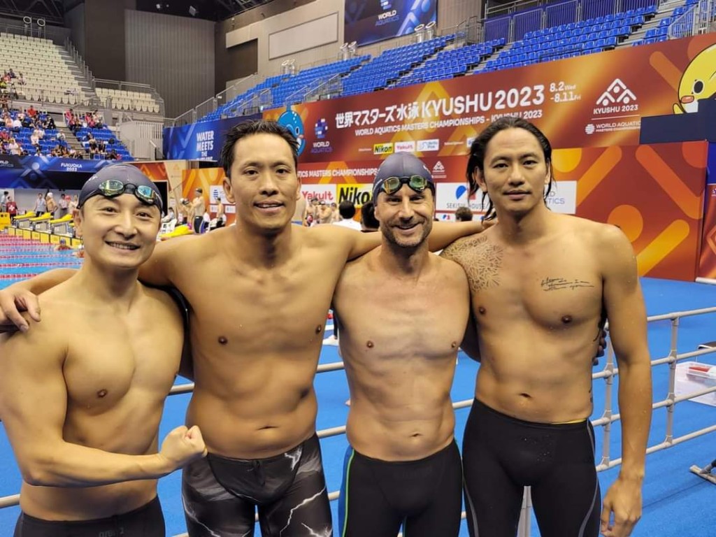其实2023年时小方也曾到多哈参与《世界先进游泳锦标赛》，惜无功而还。