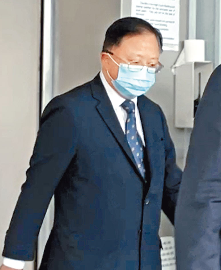 基金理事會新任理事陳東岳昨到庭旁聽，被揭發早上聆訊期間錄音。