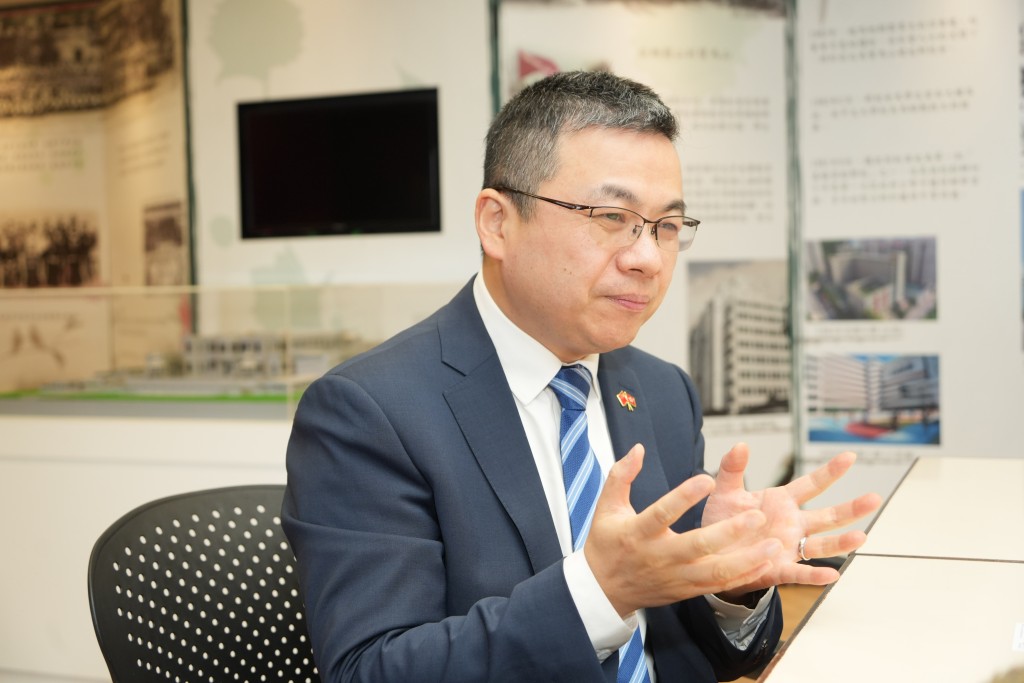 伍煥杰未曾提口頭質詢，且只提過一次書面質詢。資料圖片