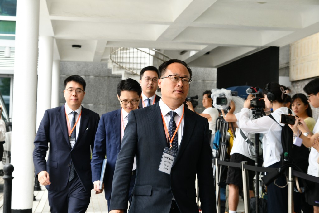 代表政府的資深大律師孫靖乾總結陳詞。 代表政府的資深大律師孫靖乾總結陳詞。