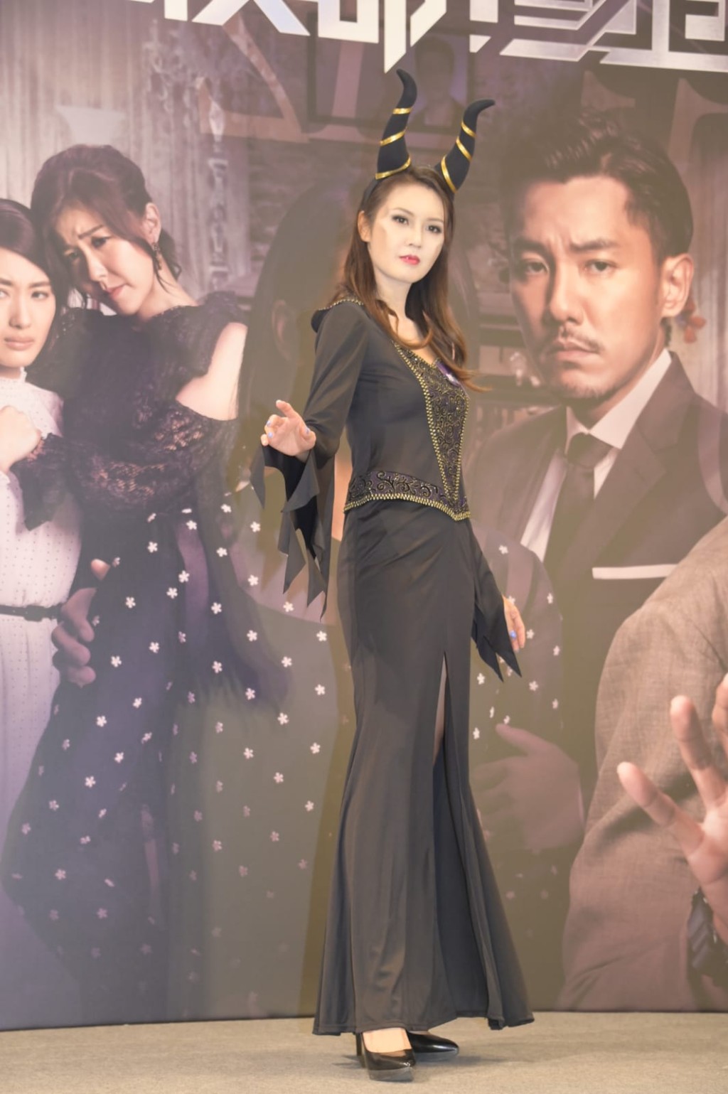 陳庭欣的黑魔后造型,維妙維肖。
