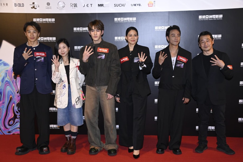 魏浚笙、韋羅莎、林耀聲、導演梁居英、監製文佩卿及武術指導坂本浩一出席圓方電影《殺手#4》首映禮。